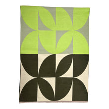 Load image into Gallery viewer, London Scarves - Retro print on cashmere blend scarf finished with fringes: Pistacio