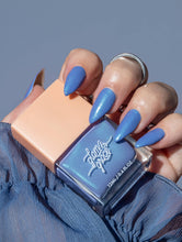 Load image into Gallery viewer, Glam & Grace - Non-Toxic Nail Polish - Fresh Air
