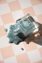 Load image into Gallery viewer, Glam & Grace - Non-Toxic Nail Polish - Laser Disc