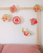 Load image into Gallery viewer, Hearts Sewn Garland