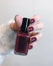 Load image into Gallery viewer, Plum Nail Polish