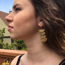 Load image into Gallery viewer, Waves Earrings