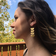 Load image into Gallery viewer, Waves Earrings