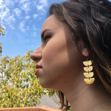 Load image into Gallery viewer, Waves Earrings