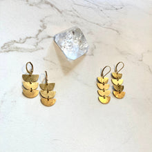 Load image into Gallery viewer, Waves Earrings