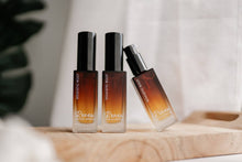 Load image into Gallery viewer, Soulistic Root - Essential Oils &amp; Self Care Gifts - Renew Hydrating Facial Serum – Hyaluronic Acid + Vitamin C
