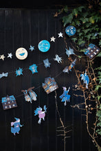 Load image into Gallery viewer, East End Press - WICKED WITCHES SEWN GARLAND
