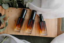 Load image into Gallery viewer, Soulistic Root - Essential Oils &amp; Self Care Gifts - Renew Hydrating Facial Serum – Hyaluronic Acid + Vitamin C
