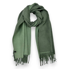 Load image into Gallery viewer, Reversible two tone coloured plain cashmere blend scarf
