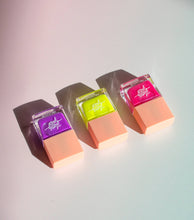 Load image into Gallery viewer, Glam &amp; Grace - Non-Toxic Nail Polish - Manifest
