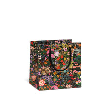 Load image into Gallery viewer, Meadow Black gift bags
