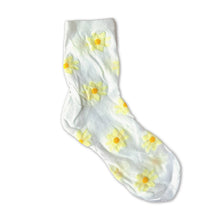 Load image into Gallery viewer, Flower Power Socks
