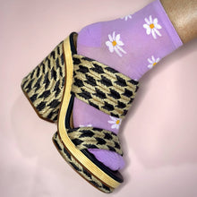 Load image into Gallery viewer, Flower Power Socks
