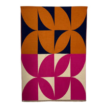 Load image into Gallery viewer, London Scarves - Retro print on cashmere blend scarf finished with fringes: Pistacio
