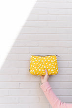 Load image into Gallery viewer, MAIKA - Pouch, Carmel, Large
