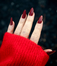 Load image into Gallery viewer, Glam &amp; Grace - Non-Toxic Nail Polish - Crimson
