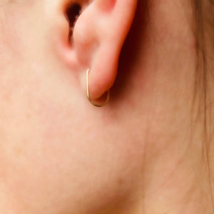 Leave-In Tiny D-Hoop Earrings Modern Every Day Sleepers