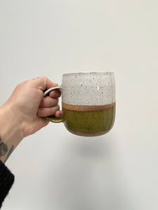 MUG: White / lime green