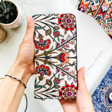 Load image into Gallery viewer, Floral Handmade Wallet, Boho Wallet for Women, Zipper Wallet
