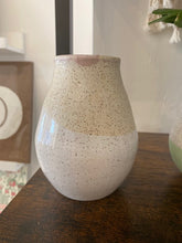 Load image into Gallery viewer, Round Belly Cream and Natural Ceramic Vase
